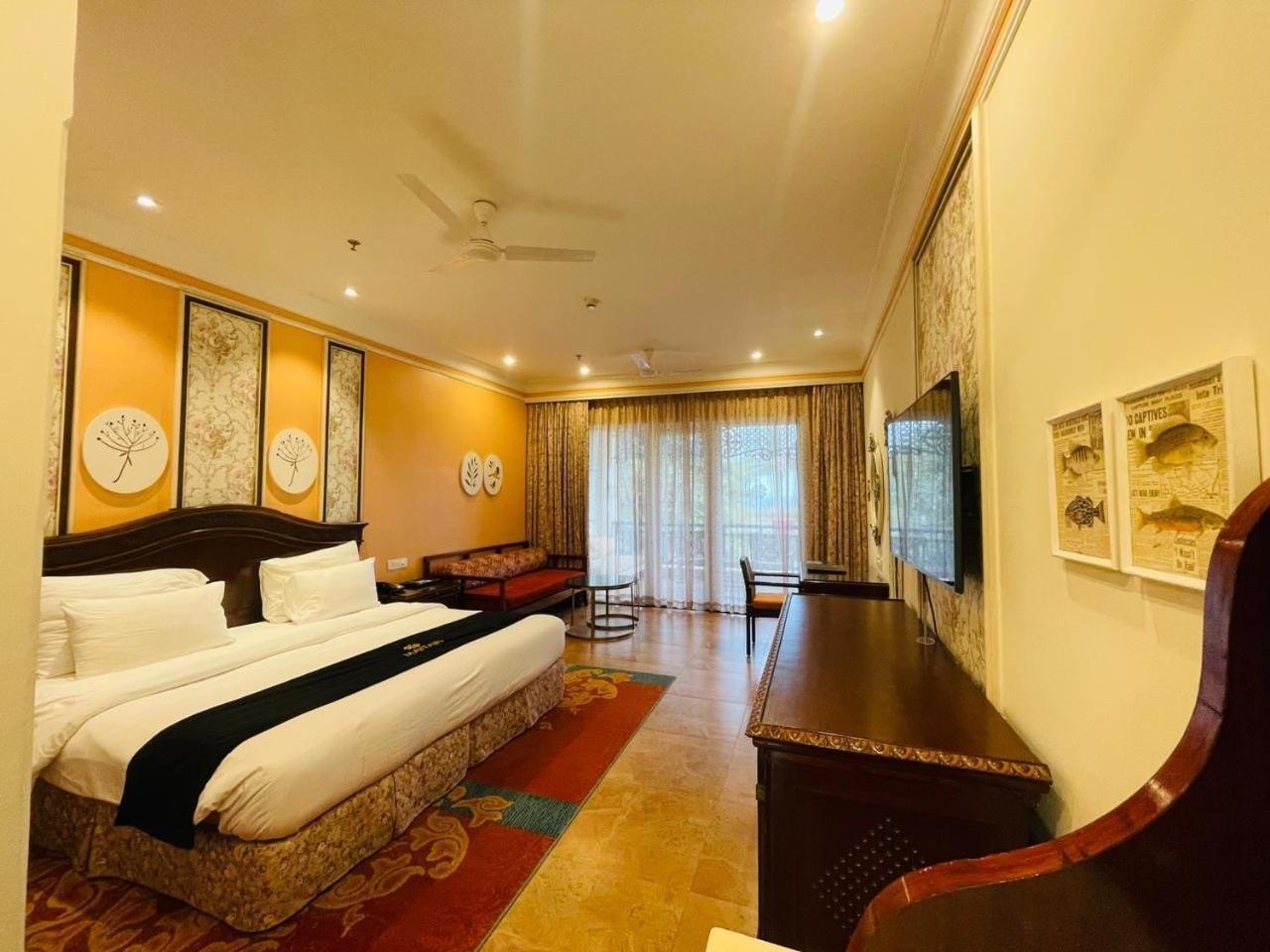 Mayfair Palm Beach Resort โกปาลปุระ ภายนอก รูปภาพ
