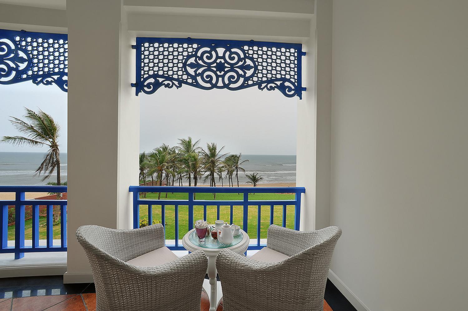 Mayfair Palm Beach Resort โกปาลปุระ ภายนอก รูปภาพ