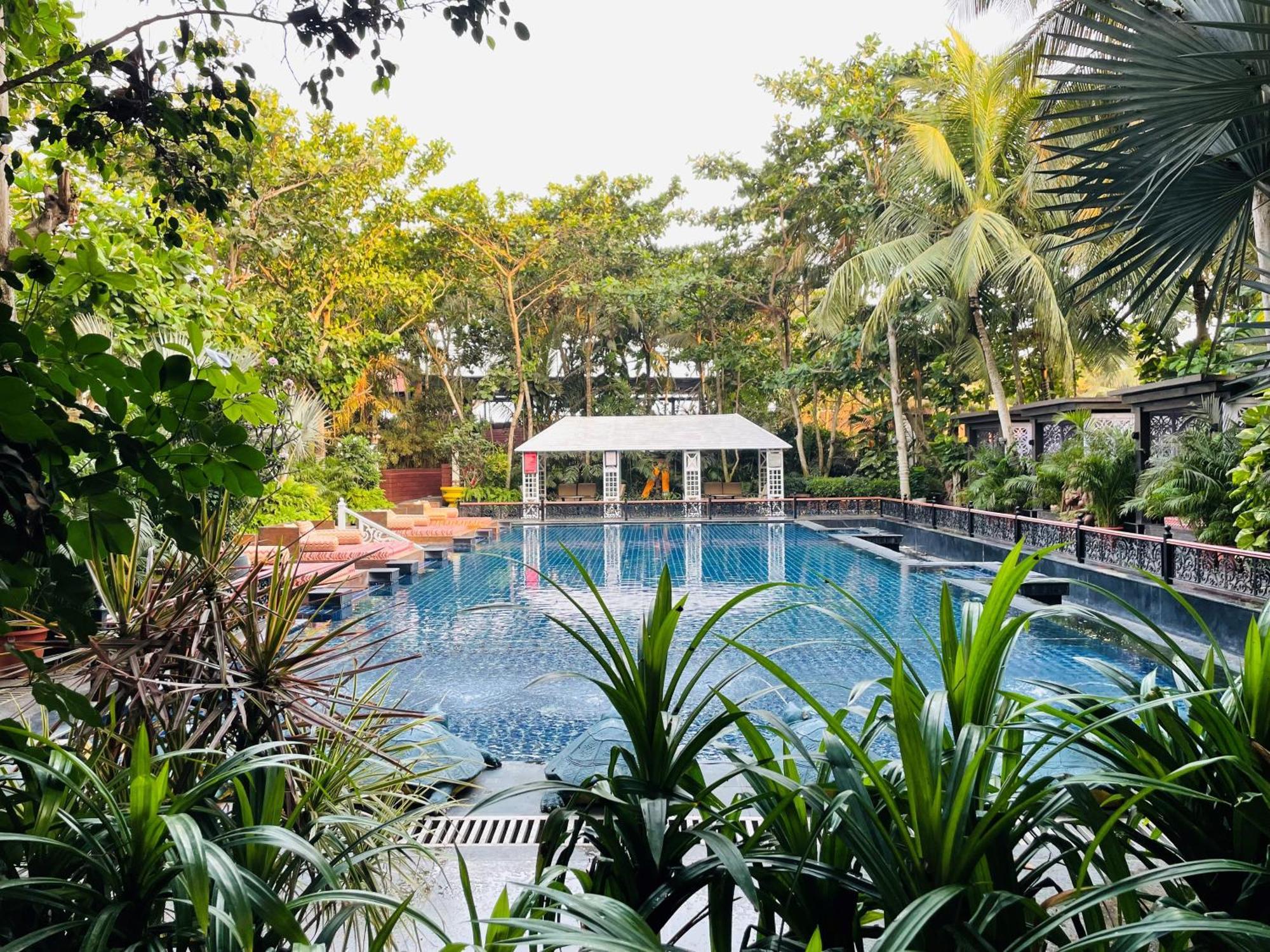 Mayfair Palm Beach Resort โกปาลปุระ ภายนอก รูปภาพ