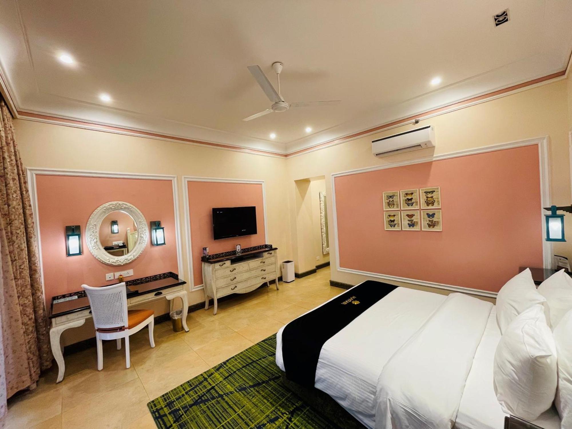 Mayfair Palm Beach Resort โกปาลปุระ ภายนอก รูปภาพ