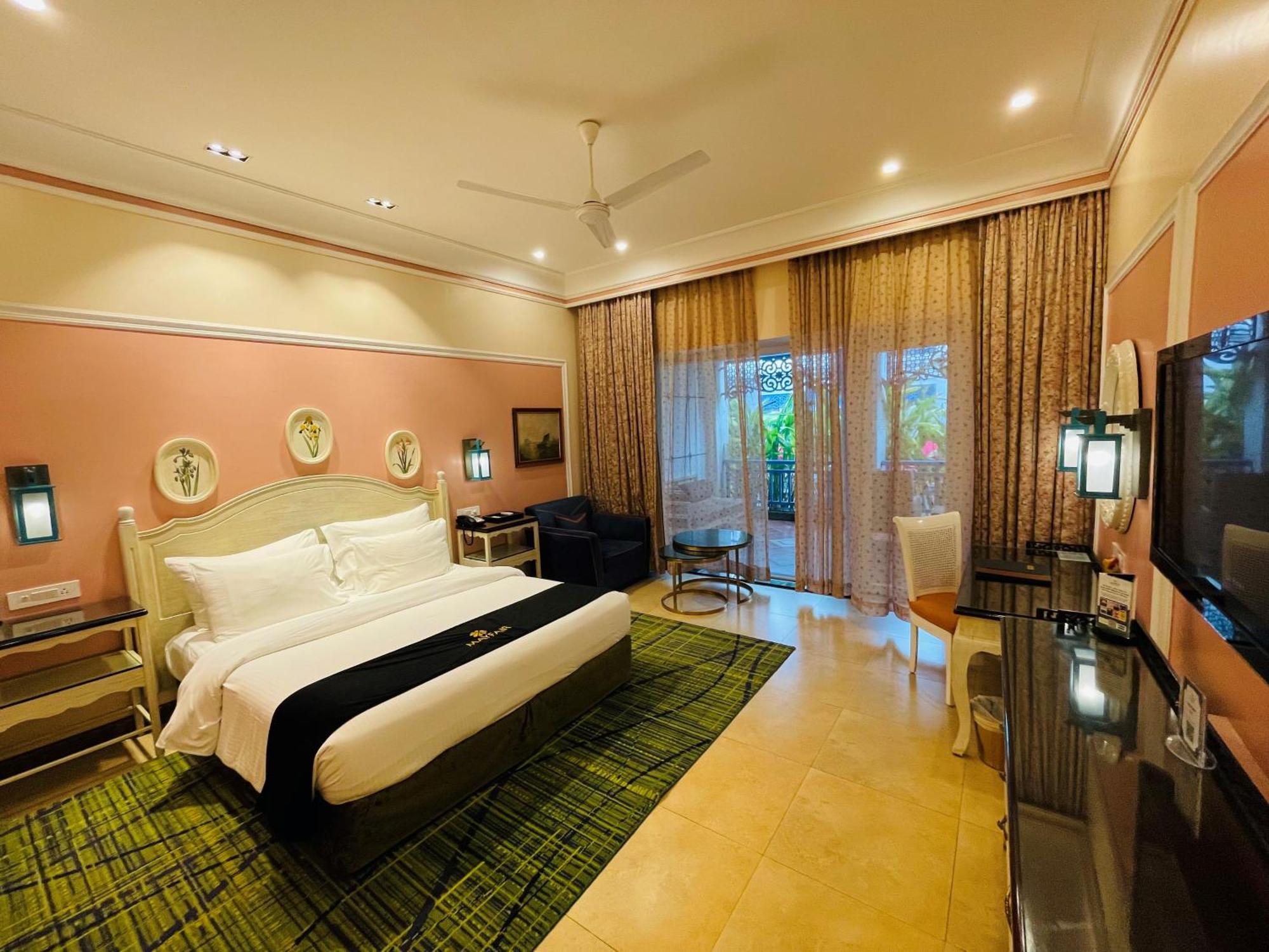 Mayfair Palm Beach Resort โกปาลปุระ ภายนอก รูปภาพ