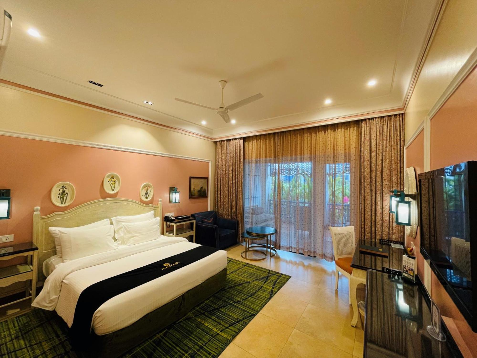Mayfair Palm Beach Resort โกปาลปุระ ภายนอก รูปภาพ