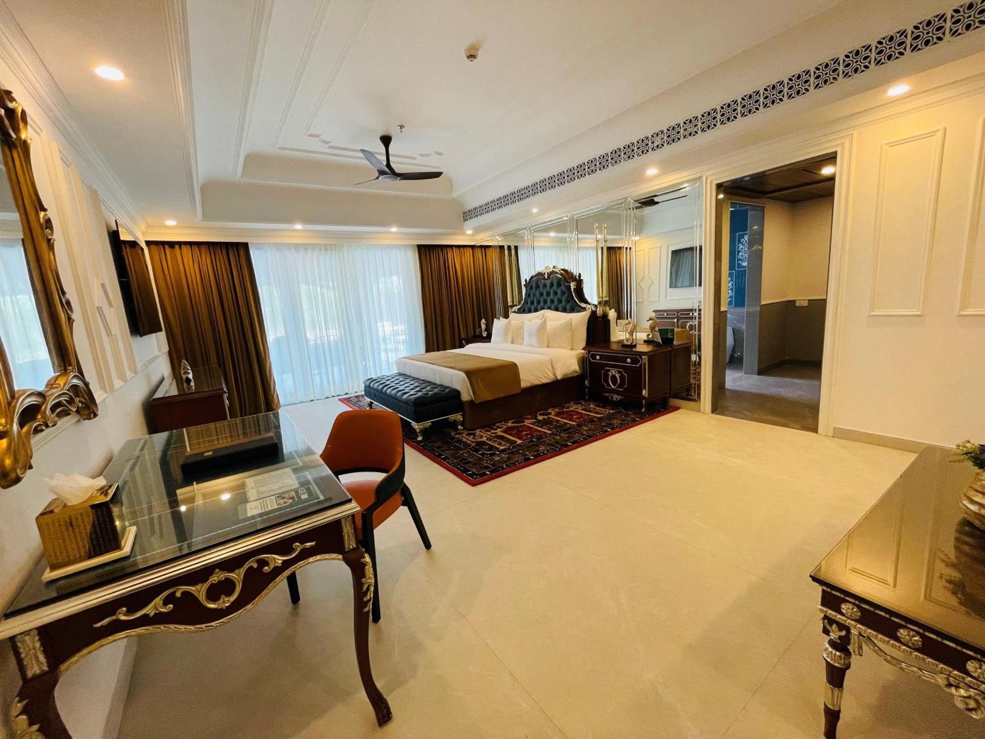Mayfair Palm Beach Resort โกปาลปุระ ภายนอก รูปภาพ